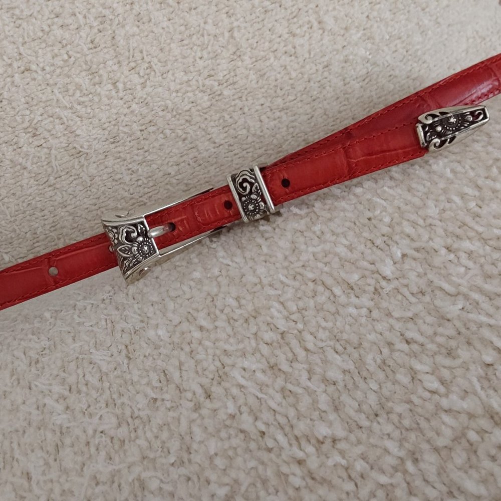 Brighton Red Croc Embossed Leather Narrow Buckle Belt. Size M (32)